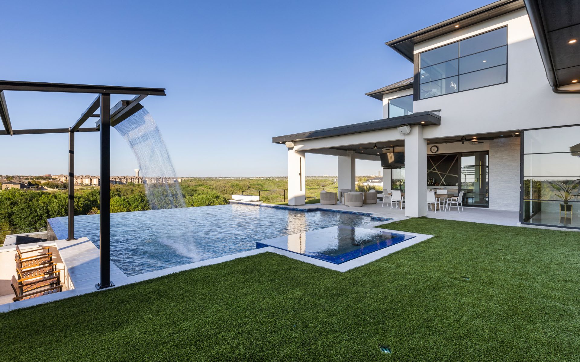 bvni2nqzjxqbizhhiguk