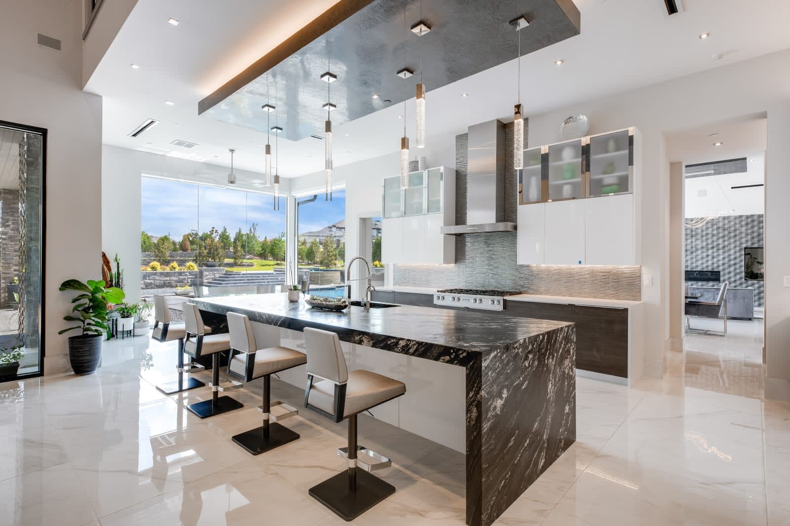 n1zyl2eaofztgzuczcjq